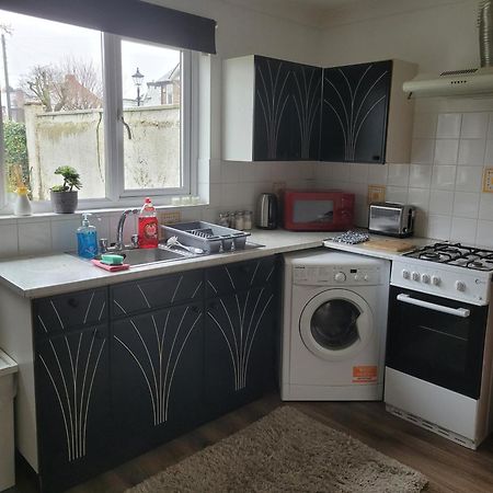 Modern Apartment In Luton Luton  Exterior photo