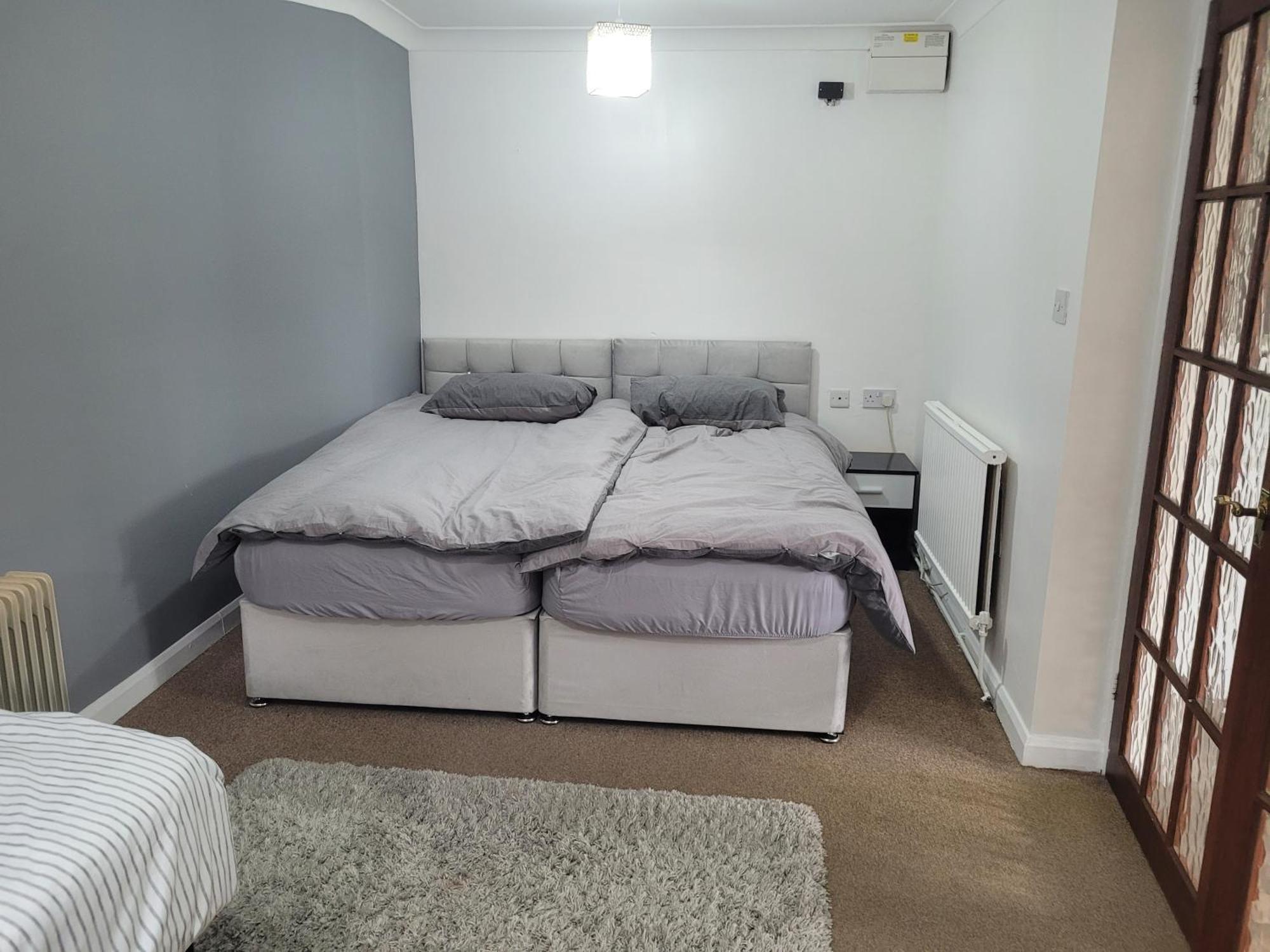 Modern Apartment In Luton Luton  Exterior photo